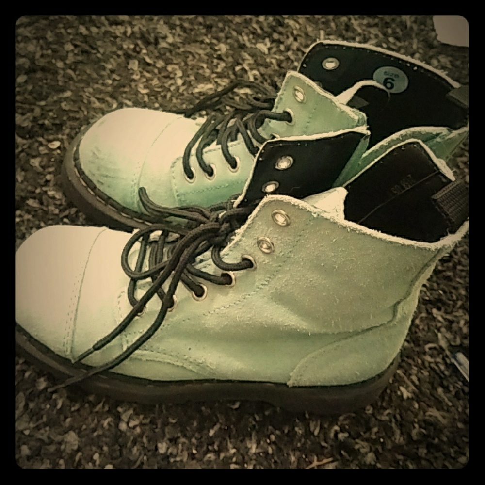 Light blue womens boot